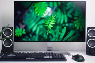 Why you should connect to your computer monitor wirelessly